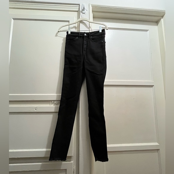 Free People We the free hi rise skinny distressed hem jeans ink black size 26 - Picture 3 of 14